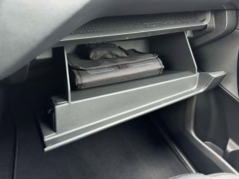 Certified 2024 Nissan Pathfinder SV image 34