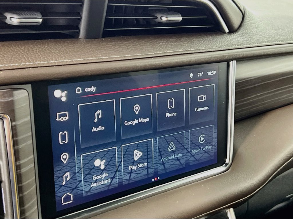 Certified 2023 GMC Yukon Denali w/ Max Trailering Package AWD/4WD image 12