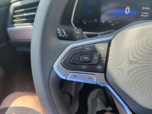 Used 2022 Volkswagen Jetta S image 25