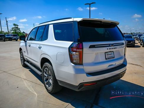 Used 2024 Chevrolet Tahoe Z71 w/ Luxury Package AWD/4WD image 3