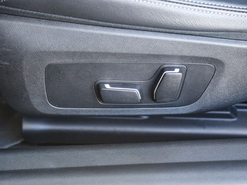 Used 2025 BMW M240i Coupe image 18