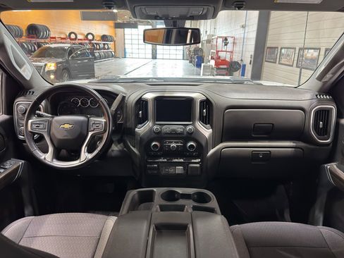 Used 2021 Chevrolet Silverado 2500 LT w/ Fleet Comfort Package image 13