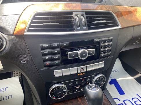 Used 2013 Mercedes-Benz C 300 Sport image 16