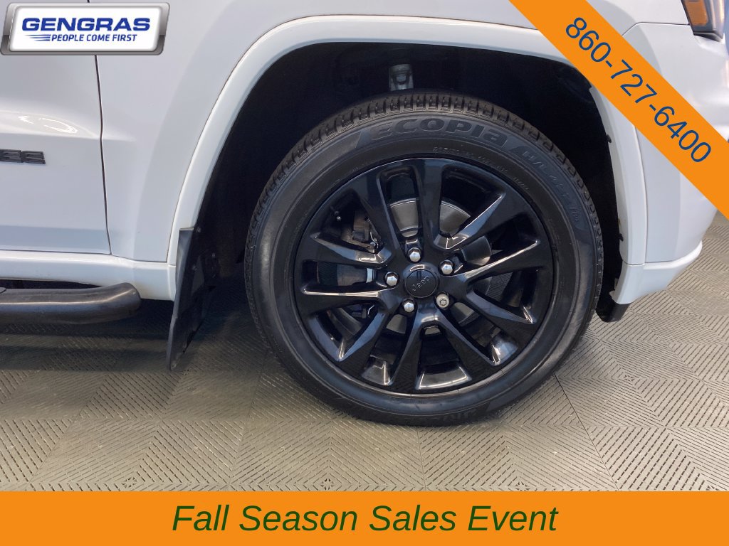 Certified 2017 Jeep Grand Cherokee Altitude AWD/4WD image 46