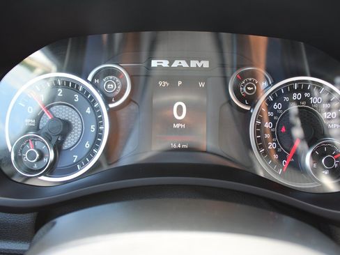 Used 2024 RAM 2500 Tradesman RWD image 34