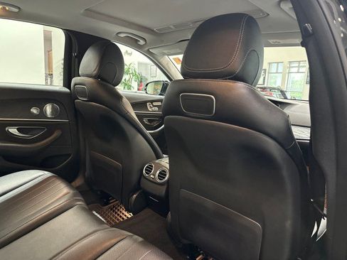 Used 2018 Mercedes-Benz E 300 4MATIC image 49