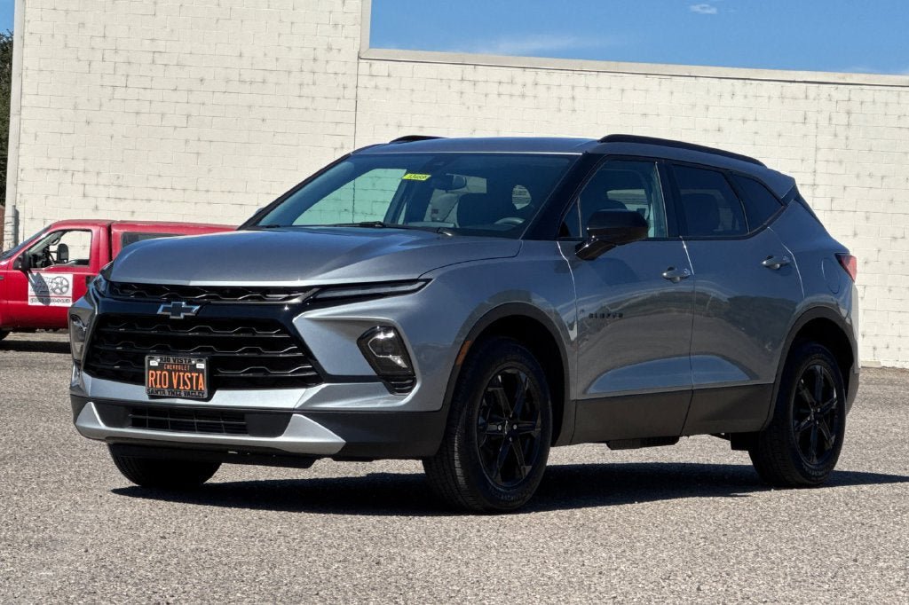 New 2026 Chevrolet Blazer LT w/ Midnight/Sport Edition FWD image 8
