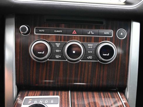 Used 2017 Land Rover Range Rover HSE AWD/4WD image 18