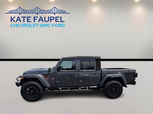 Used 2021 Jeep Gladiator Mojave w/ Trailer Tow Package AWD/4WD image 4