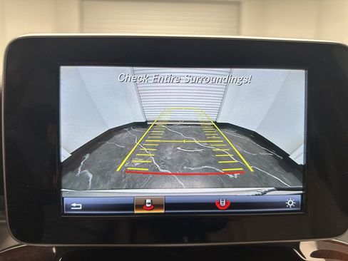 Used 2018 Mercedes-Benz GLC 300 4MATIC image 22