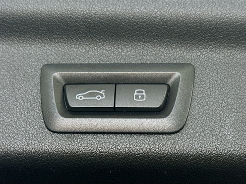 Used 2025 BMW X1 xDrive28i AWD/4WD image 32