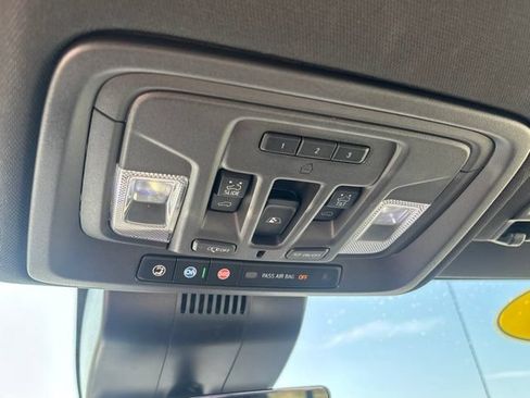 Used 2023 Chevrolet Silverado 1500 ZR2 w/ Technology Package AWD/4WD image 16