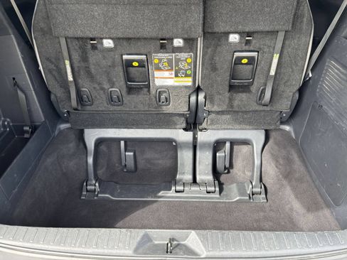Used 2025 Toyota Sienna XLE FWD image 32