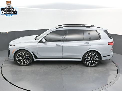 Used 2024 BMW X7 xDrive40i w/ Executive Package AWD/4WD image 37