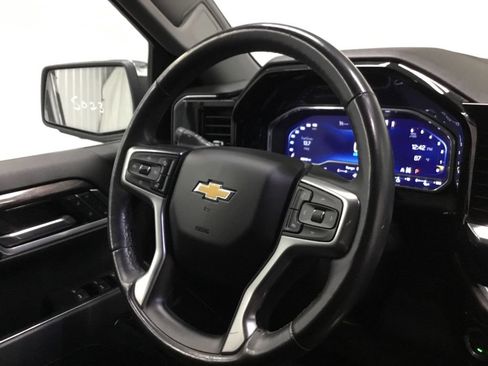 Used 2023 Chevrolet Silverado 1500 LTZ w/ LTZ Convenience Package II AWD/4WD image 31