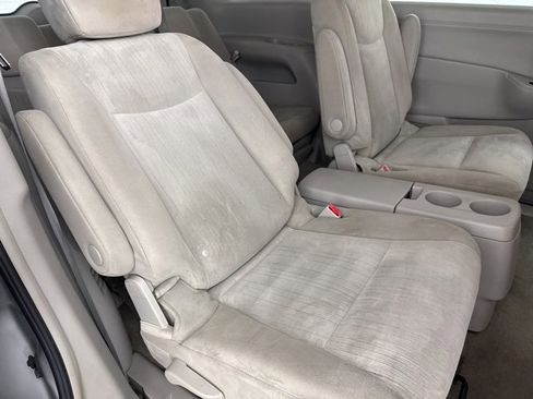 Used 2015 Nissan Quest SV image 23