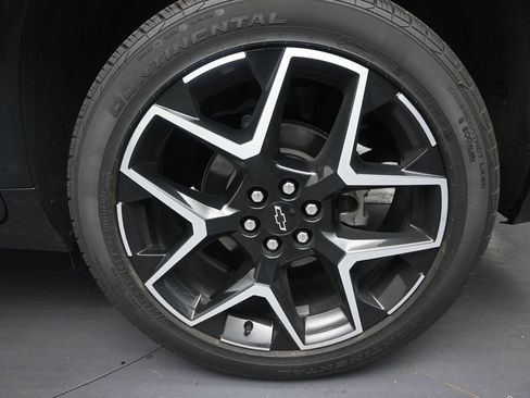 Used 2025 Chevrolet Traverse High Country FWD image 10