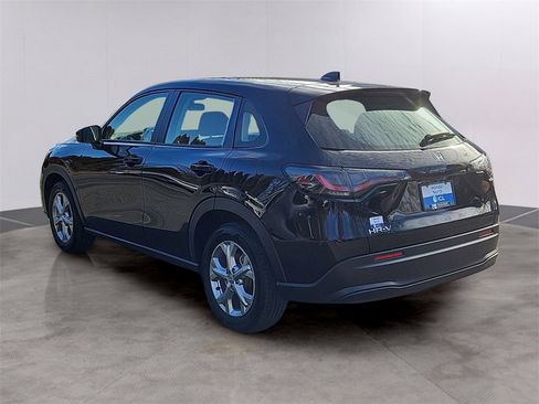 Certified 2024 Honda HR-V LX image 6