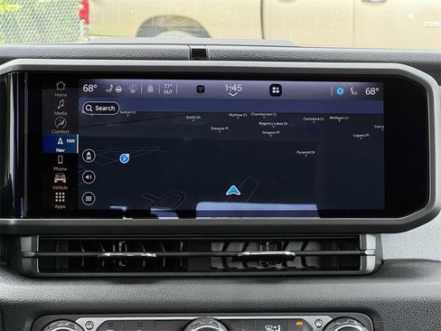 Used 2025 Jeep Gladiator Sport image 3