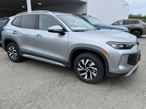 New 2026 Volkswagen Tiguan S AWD/4WD image 2