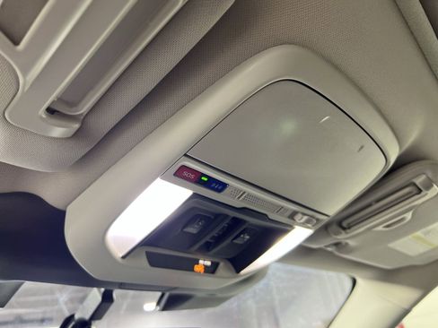 Used 2024 Subaru Forester Premium image 34