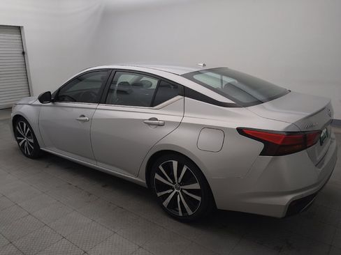 Used 2020 Nissan Altima 2.5 SR FWD image 3