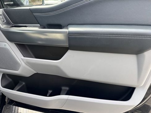 Used 2022 Ford F150 Limited image 14