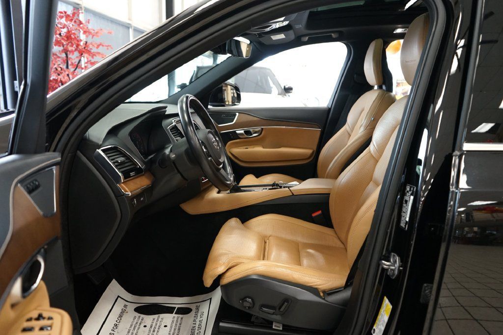 Used 2017 Volvo XC90 T6 Inscription w/ Vision Package AWD/4WD image 29