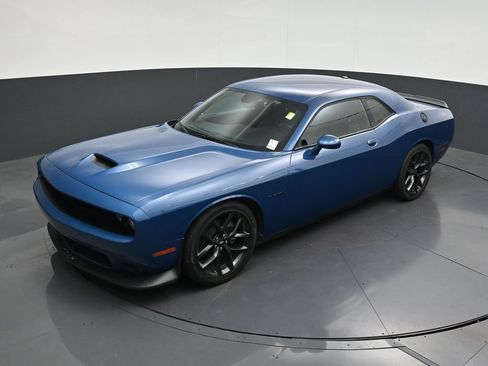 Used 2021 Dodge Challenger R/T w/ Blacktop Package RWD image 15