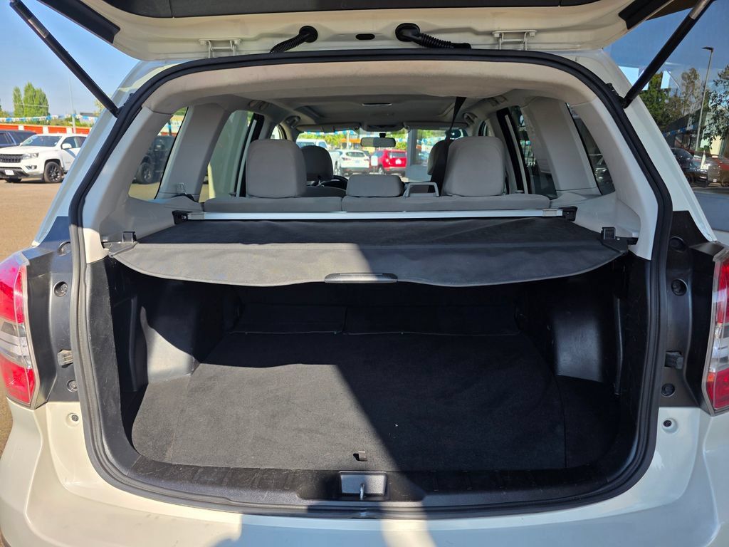 Used 2016 Subaru Forester 2.5i Premium AWD/4WD image 19