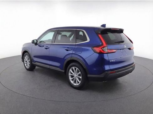 Used 2023 Honda CR-V LX image 5