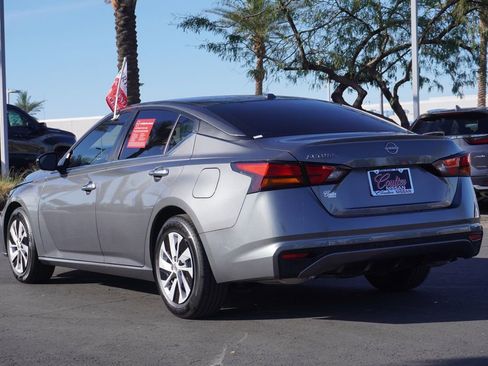 Certified 2025 Nissan Altima 2.5 S image 3