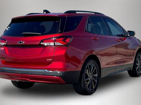 Used 2022 Chevrolet Equinox RS w/ RS Leather Package FWD image 5