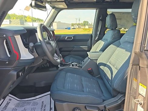 New 2025 Ford Bronco Heritage Edition AWD/4WD image 14