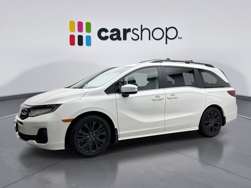 Used 2025 Honda Odyssey Touring image 1