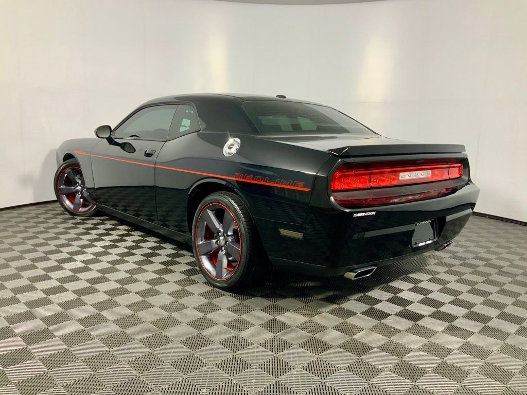 Used 2014 Dodge Challenger R/T w/ R/T Redline Group RWD image 9