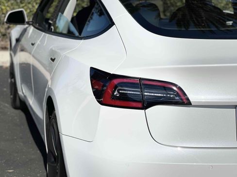 Used 2021 Tesla Model 3 Standard Range Plus image 52