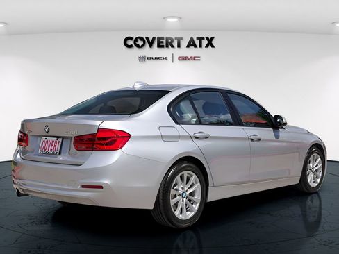Used 2018 BMW 320i xDrive Sedan AWD/4WD image 7