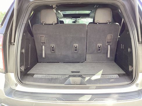 Used 2021 Chevrolet Tahoe Z71 AWD/4WD image 14