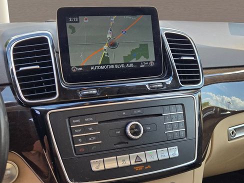 Used 2019 Mercedes-Benz GLE 400 4MATIC image 27