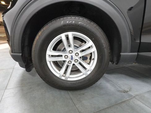 Used 2021 Ford Explorer XLT AWD/4WD image 31