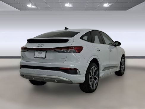 Certified 2023 Audi Q4 e-tron Prestige image 9