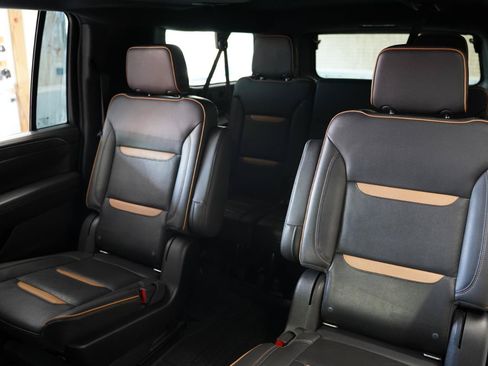Used 2021 GMC Yukon XL AT4 w/ Rear Media and Nav Package AWD/4WD image 32