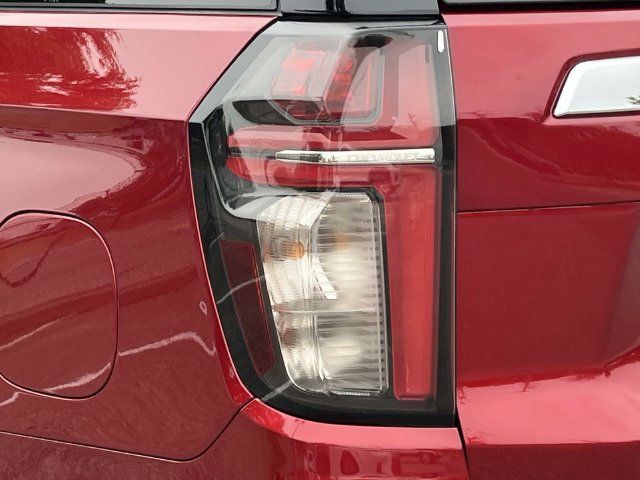 Used 2023 Chevrolet Tahoe Premier w/ Premium Package RWD image 10