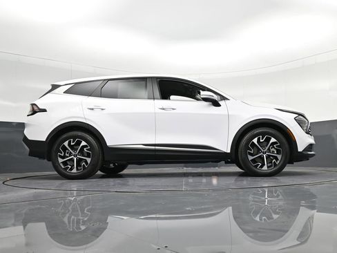 Used 2025 Kia Sportage EX FWD image 33
