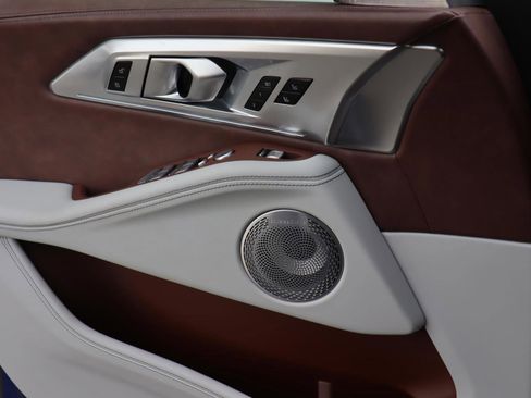 Used 2023 BMW XM Sports Activity Vehicle AWD image 18