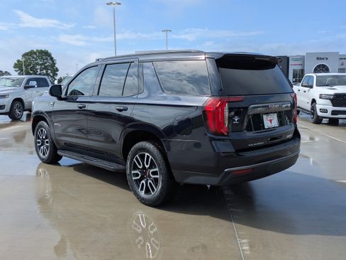 Used 2023 GMC Yukon AT4 w/ LPO, Floor Liner Package AWD/4WD image 3