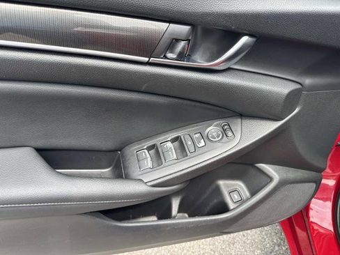 Used 2021 Honda Accord Sport image 18