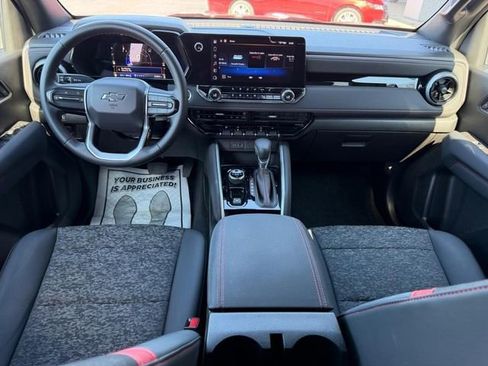 Used 2023 Chevrolet Colorado Z71 w/ Z71 Convenience Package 2 image 10