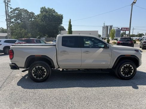 Used 2026 GMC Canyon AT4 w/ Technology Plus Package AWD/4WD image 6